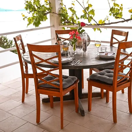 Apartman Albert Apartments