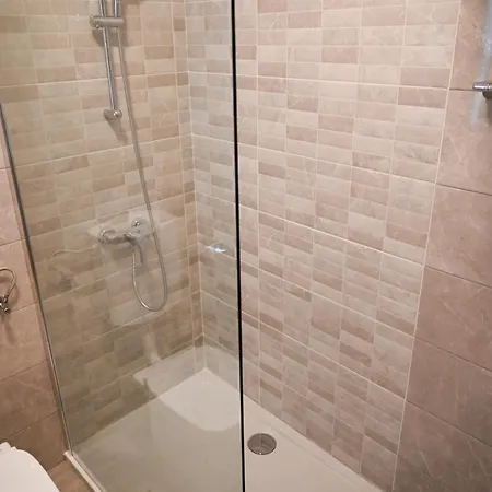 Albert Apartments Apartman *